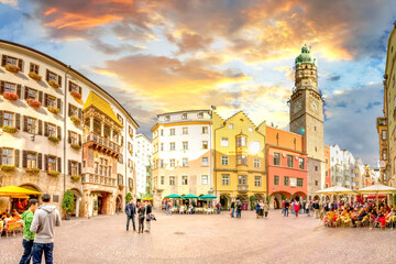 Altstadt, Innsbruck, Österreich  - obrazy, fototapety, plakaty
