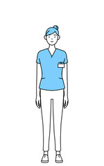 正面を向いた笑顔の女性看護師、理学療法士、作業療法士、言語聴覚士、看護助手