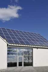 solarzellen auf hausdach