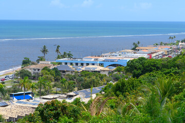 Obraz premium Landscape view of Porto Seguro - Bahia, Brazil. View of the city downtown, Descobrimento avenue region.