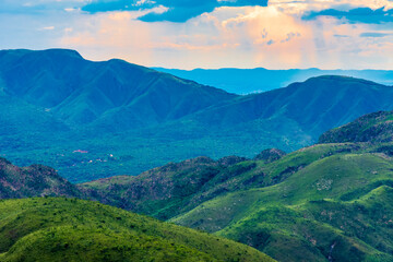 Obraz na płótnie Canvas Mountain lines and horizon typical of the state of Minas Gerais in Brazil