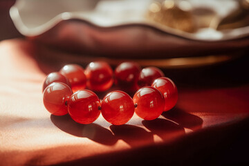 Red agate string