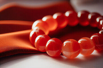 Red agate string