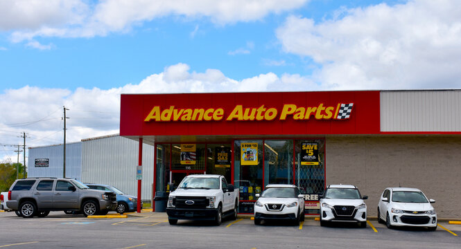 Advance Auto Parts Store In Fayetteville, NC, USA