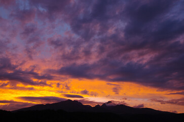 Fototapeta premium 八ヶ岳連峰の夕焼け