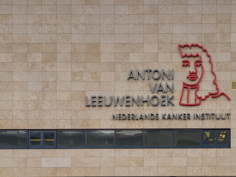 Logo and name on the facade of the Antoni van Leeuwenhoek, the Dutch Cancer Institute
