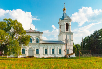 Fototapeta na wymiar The village of Grigorievo. Vladimir region. Russia - Church of the Exaltation of the Holy Cross of the Lord