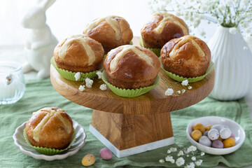 Muffin Easter hot cross buns