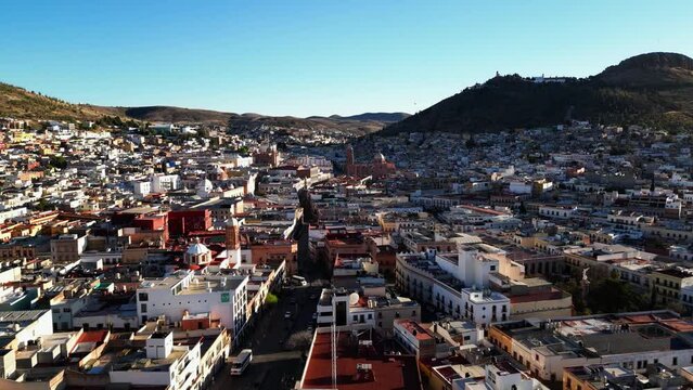 Drone shot approaching the Catedral Bas&iacute;lica de Zacatecas,, sunny day in Mexico