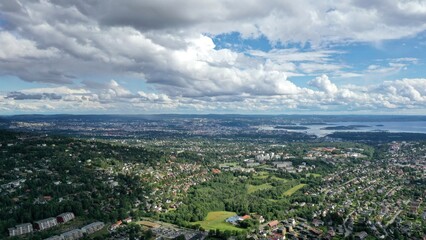 vue panoramique d'Oslo depuis Holmenkollen, norvège