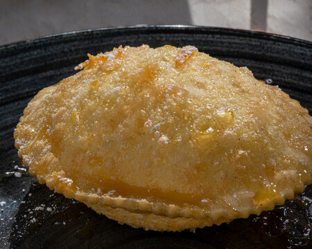 Seadas, tipo dolce al miele e formaggio della Sardegna