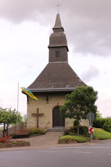 Fototapeta na wymiar Kleine Kapelle bei Wickede an der Ruhr