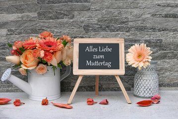 Grußkarte zum Muttertag: Ein Blumenstrauß mit dem Text alles Liebe zum Muttertag auf einer...
