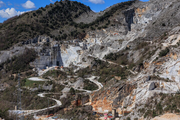 View of Carrara marble quarries - 587274510