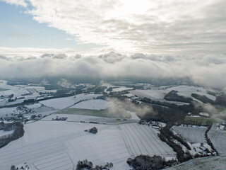 Dornberg Sender Sendemast Herford bei Schnee im Winter von oben Luftaufnahme