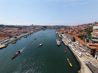 Fototapeta na wymiar Stunning view of a river in the city of porto in portugal