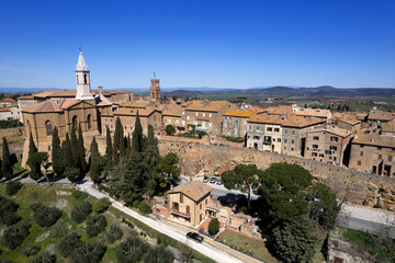 Obraz premium Aerial view of the medieval village of Pienza Siena
