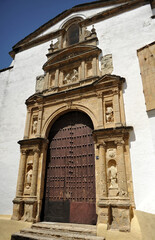 Obraz premium Portada barroca de la iglesia de Nuestra Señora de la Caridad en Sanlúcar de Barrameda, provincia de Cádiz, España. 