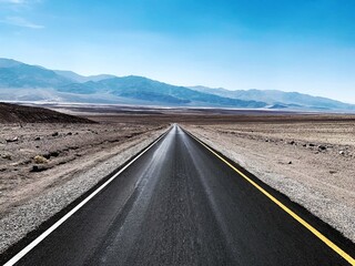 Route propre désert