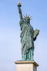 Fototapeta premium Statue of Liberty, Paris, France