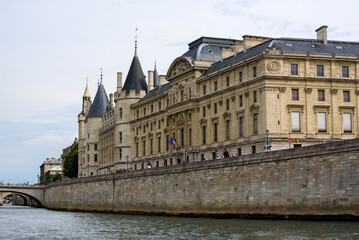 Fototapeta na wymiar The Conciergerie, former courthouse and prison in Paris, France
