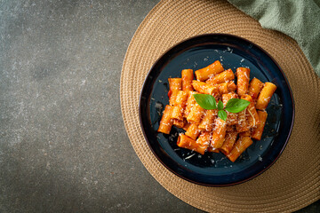 Rigatoni pasta with tomato sauce and cheese