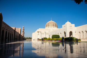 Obraz premium Dome at the impressive Sultan Qaboos Grand Mosque, Muscat, Oman
