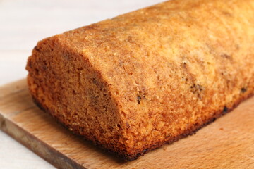 Raisin butter cake