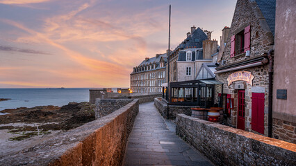 Remparts de Saint Malo  - obrazy, fototapety, plakaty