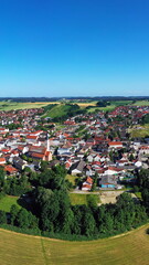 Luftbild von Frontenhausen ein Markt im niederbayerischen Landkreis Dingolfing-Landau