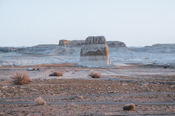 Naklejka premium Dry season at the Lone Rock Beach in Utah.