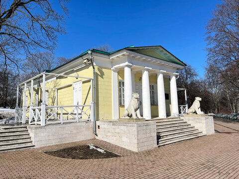 Moscow, Russia, March, 19, 2023.The palace pavilion with lions, 1825 year built. Kolomenskoye Museum-Reserve, Moscow, Russia