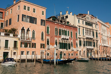 Obraz na płótnie Canvas VENICE, ITALY - FEBRAURY 14, 2020: buildings on Grand Canal.