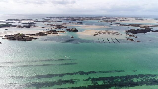 Les &icirc;les Chausey, au large de Granville.