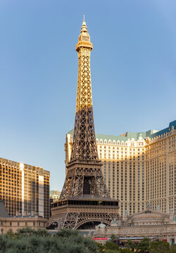 Las Vegas, United States - November 23, 2022: A picture of the Paris Las Vegas Eiffel Tower.