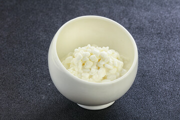 Dietary granulated cottage cheese for breakfast