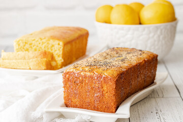 Lemon cake - Lemon cake with poppy seeds