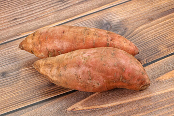 Sweet raw batat for cooking