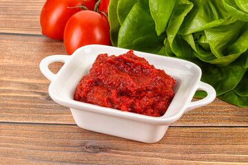 Tomato puree sauce for cooking