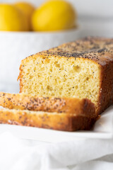 Poppy seeds lemon cake