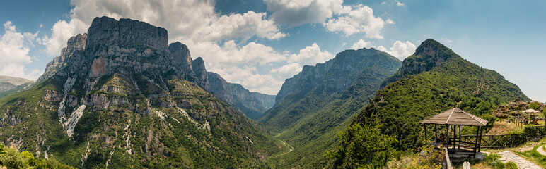 Obraz premium Panorama of beautiful Vikos George in Pindus Mountain (Vikos National Park), Greece