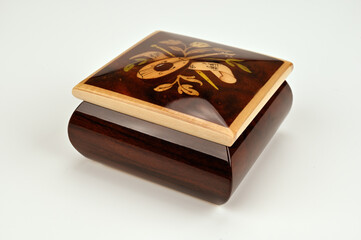 マンドリンあしらう木製小物ボックス