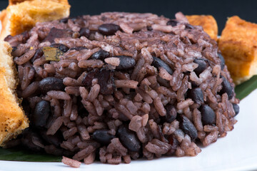 Cuban Congri and Pork Rind