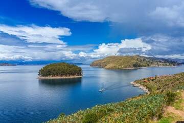 Fototapeta na wymiar Titicaca Lake in Bolivia, South America