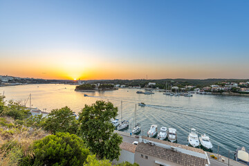 Atardecer en el puerto de Mahón 