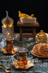 Obraz na płótnie Canvas turkish tea and dessert on the table