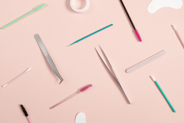 Different tools for eyelash extensions with space for inscriptions and care for them.