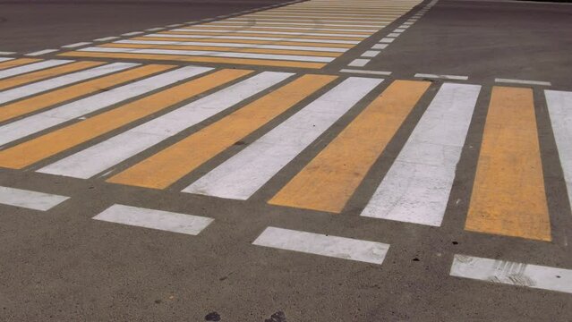 T-shaped pedestrian crossing without people