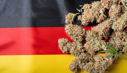Deutschland Flagge mit Drogen. Close-UP. Das Bild steht für die Leaglisierung in Deutschland von...