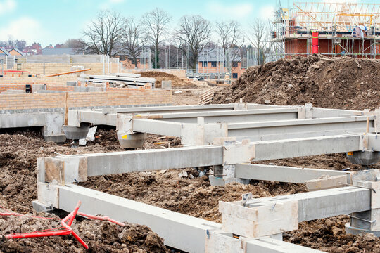 Building foundation made of prestressed concrete beams